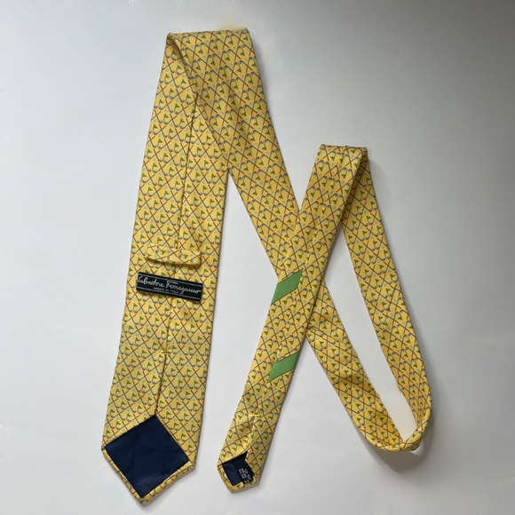 SALVATORE FERRAGAMO Yellow Golf Print Silk Tie Necktie Sporty Office Business - Picture 3 of 9